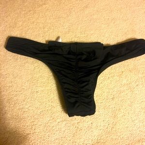 L Space black bikini, cheeky design. Size medium